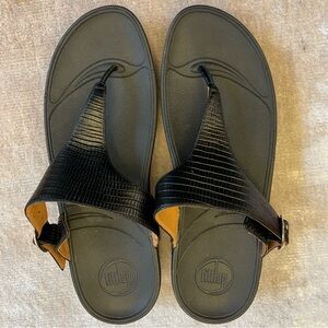 FitFlop Black Leather Strap Sandals